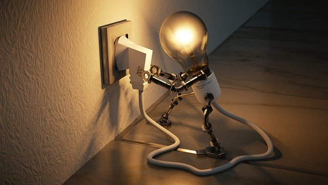 Paradigma Nedir? Hayatımızı Yöneten Gizil Öğrenmeler Nelerdir? 16 lightbulb-3104355_640-min